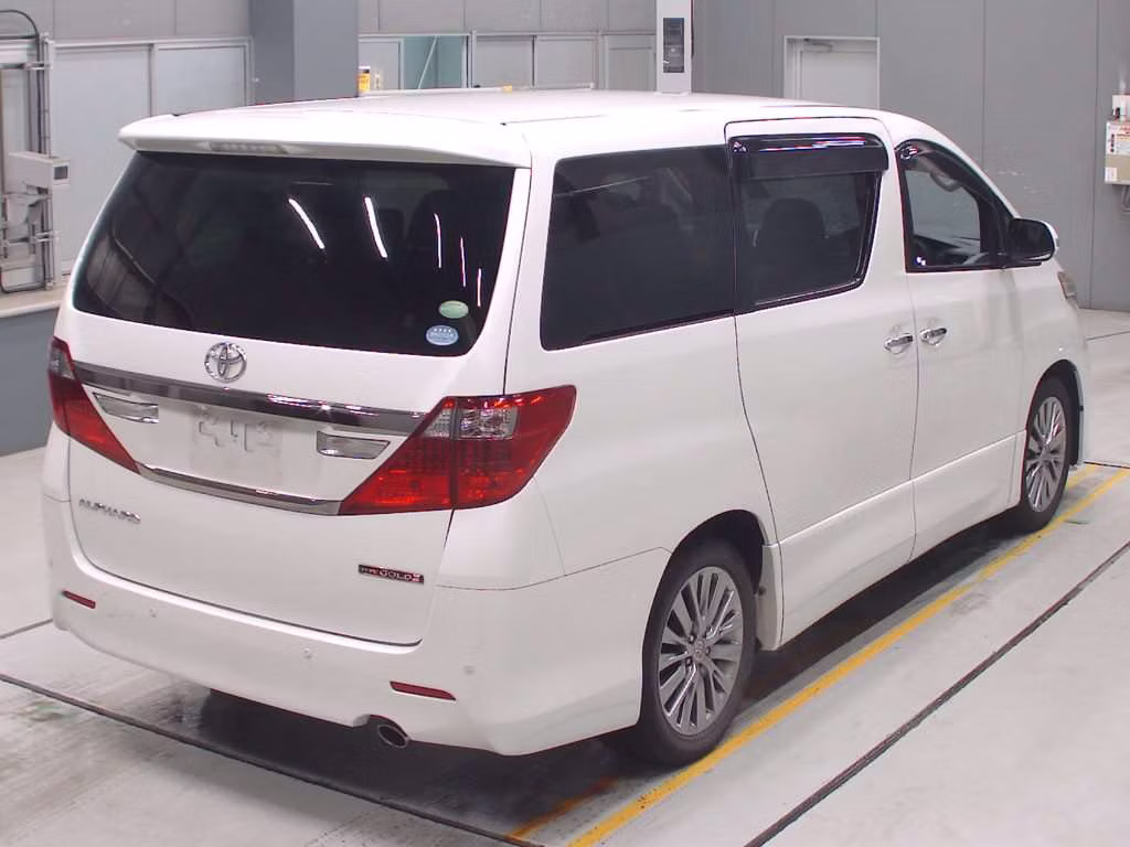 TOYOTA ALPHARD