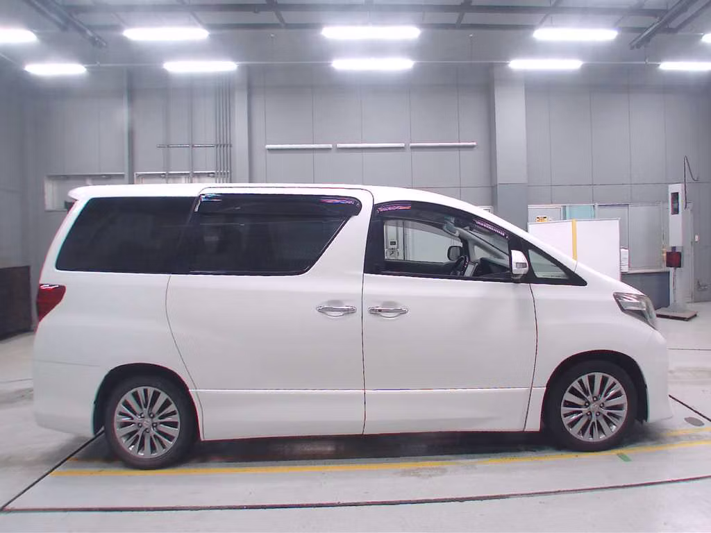 TOYOTA ALPHARD
