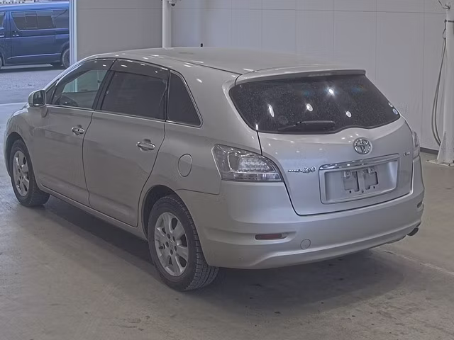 TOYOTA MARK X ZIO