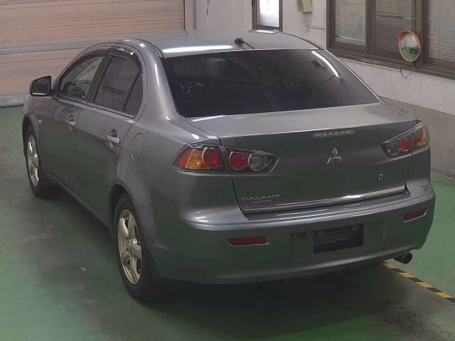 MITSUBISHI GALANT FORTIS