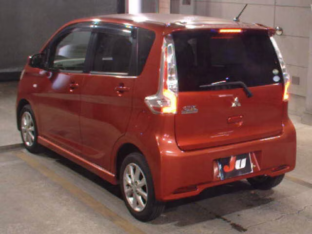 MITSUBISHI EK CUSTOM