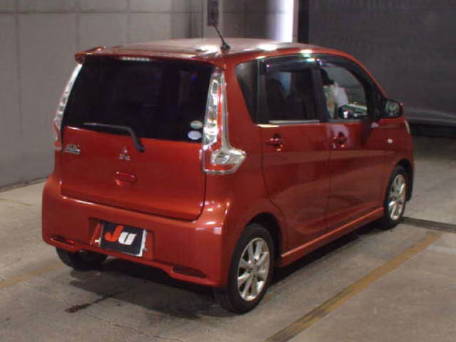 MITSUBISHI EK CUSTOM
