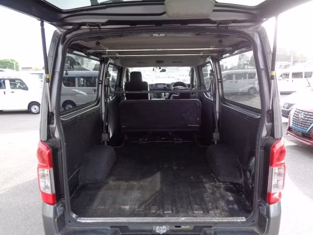 NISSAN CARAVAN
