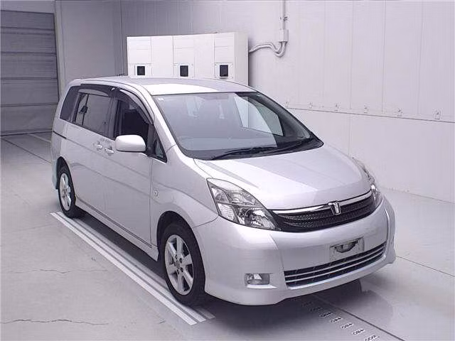 TOYOTA ISIS