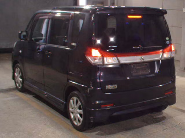 MITSUBISHI DELICA D:2