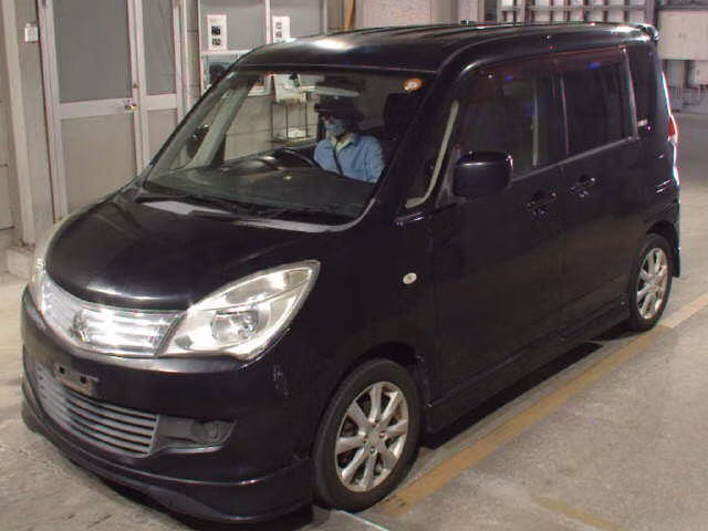 MITSUBISHI DELICA D:2