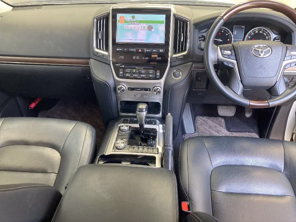 TOYOTA LAND CRUISER