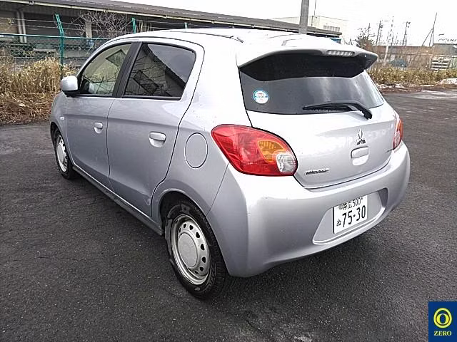 MITSUBISHI MIRAGE