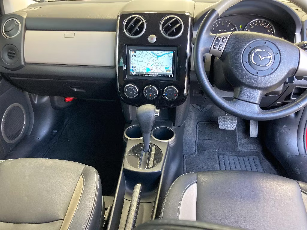 MAZDA VERISA