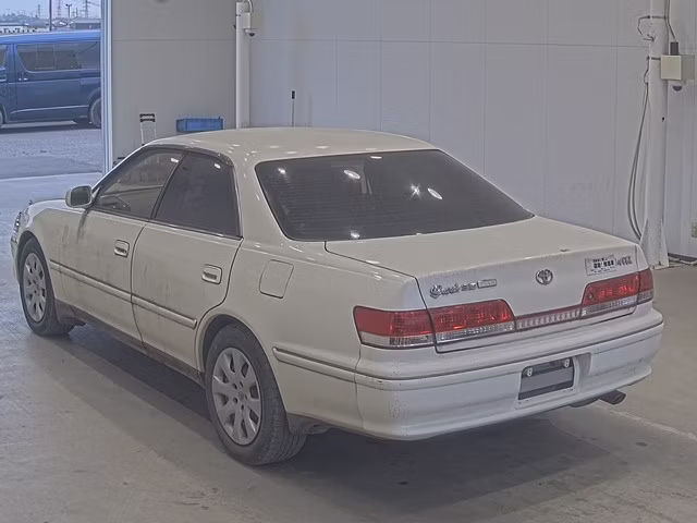 TOYOTA MARK II
