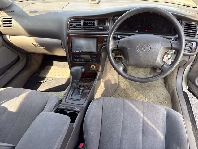 TOYOTA MARK II