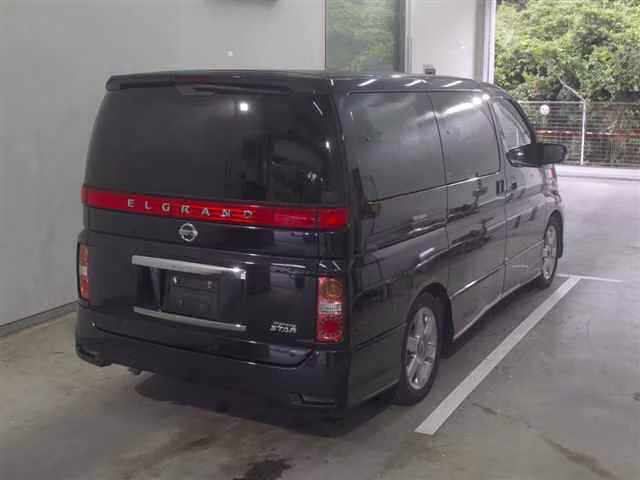NISSAN ELGRAND
