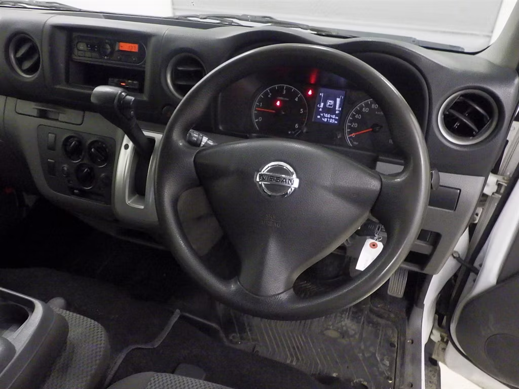 NISSAN NV350 CARAVAN