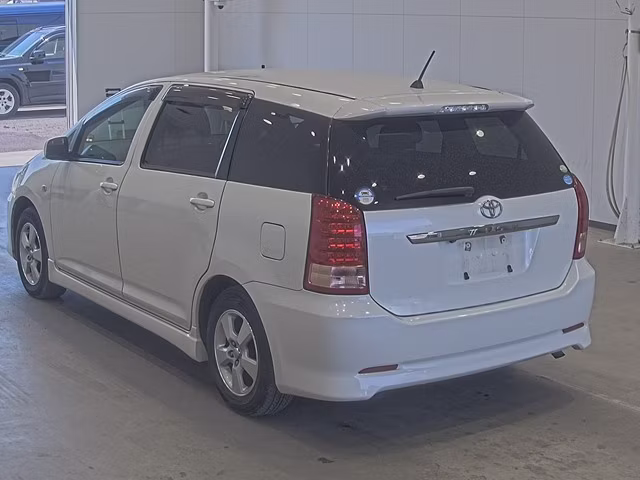 TOYOTA WISH