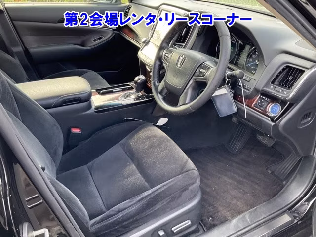 TOYOTA CROWN
