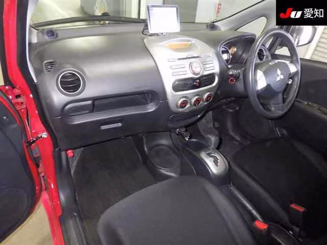 MITSUBISHI I