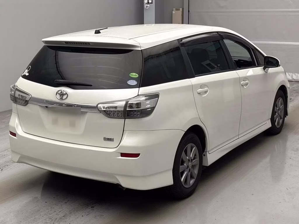 TOYOTA WISH