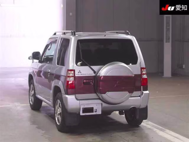 MITSUBISHI PAJERO MINI