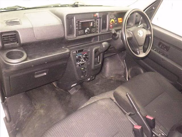 TOYOTA PIXIS VAN