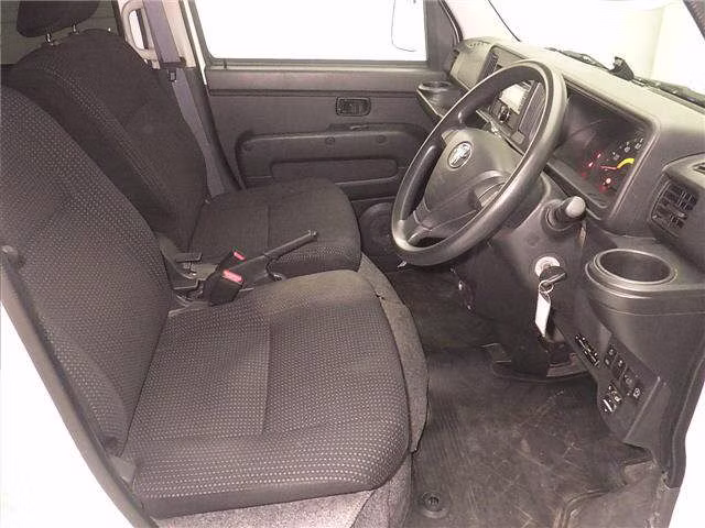 TOYOTA PIXIS VAN