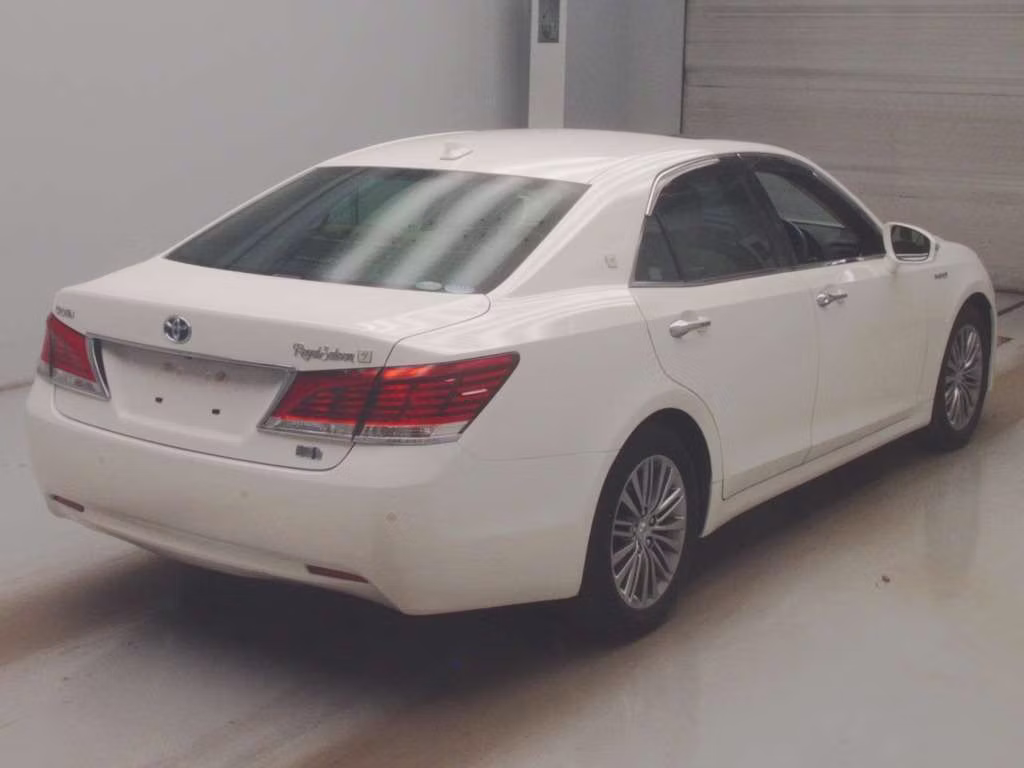 TOYOTA CROWN
