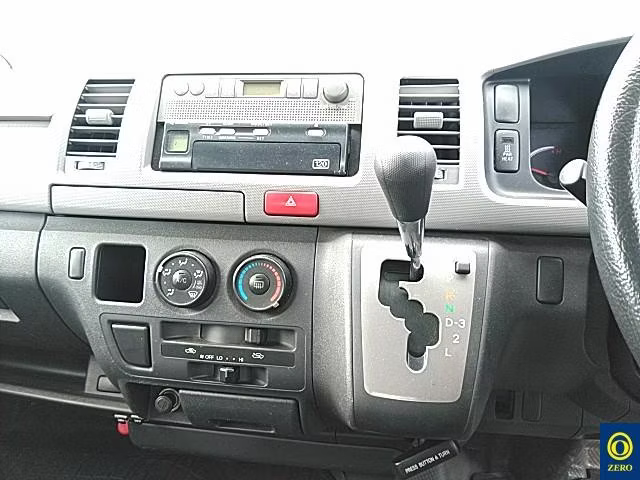 TOYOTA REGIUS ACE