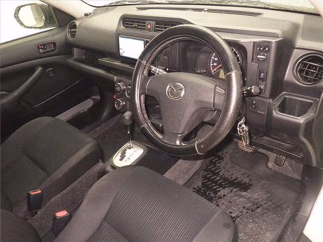 MAZDA FAMILIA