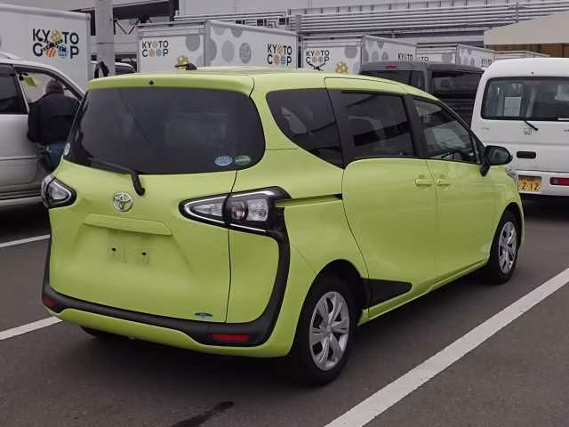 TOYOTA SIENTA