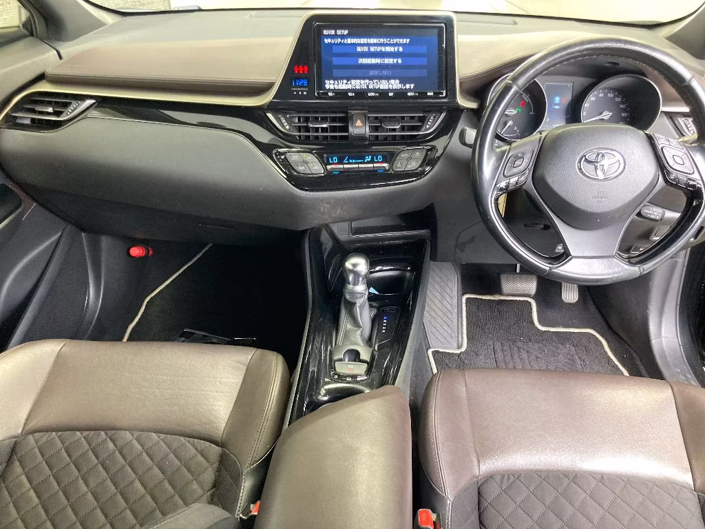TOYOTA C-HR
