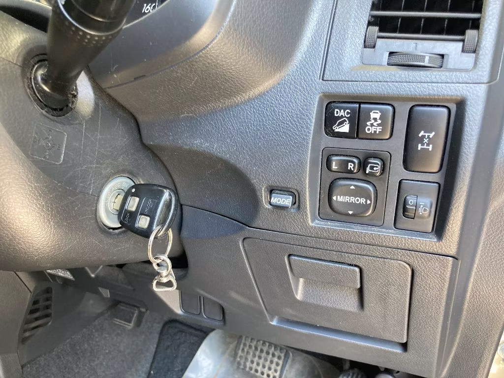 TOYOTA RUSH