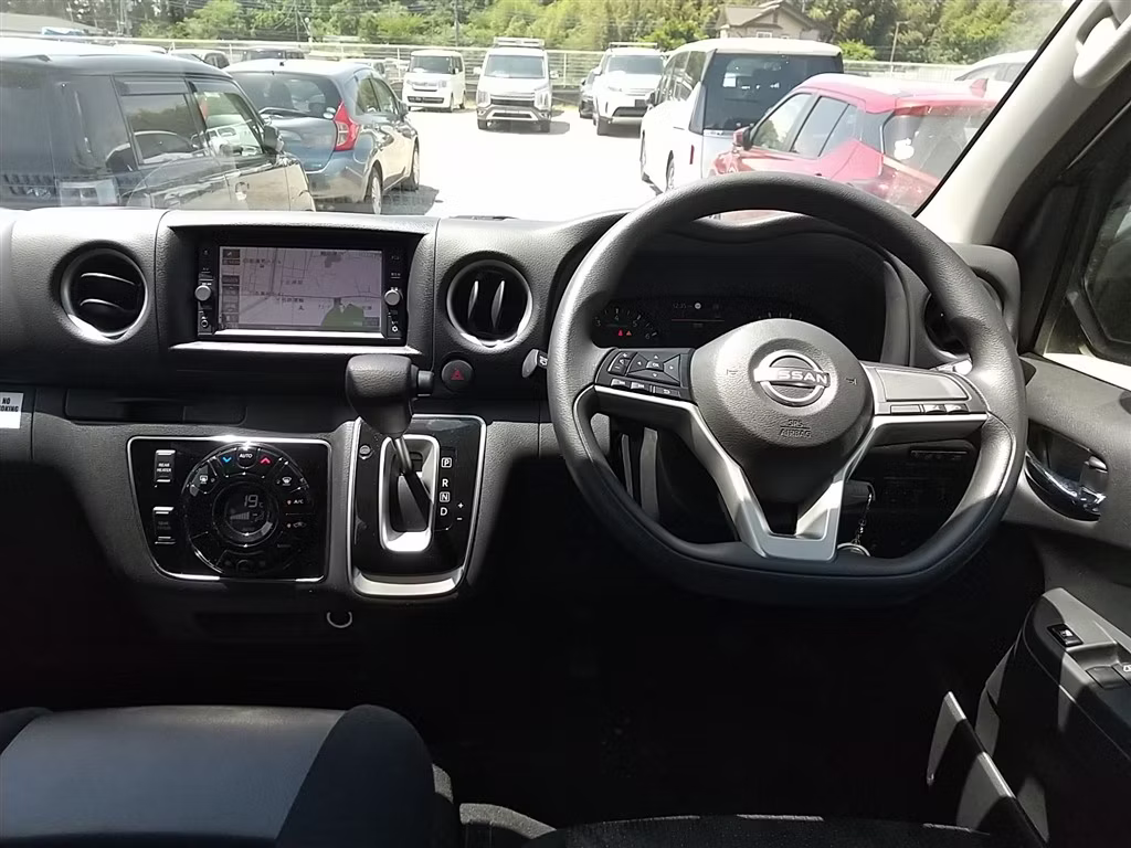 NISSAN CARAVAN
