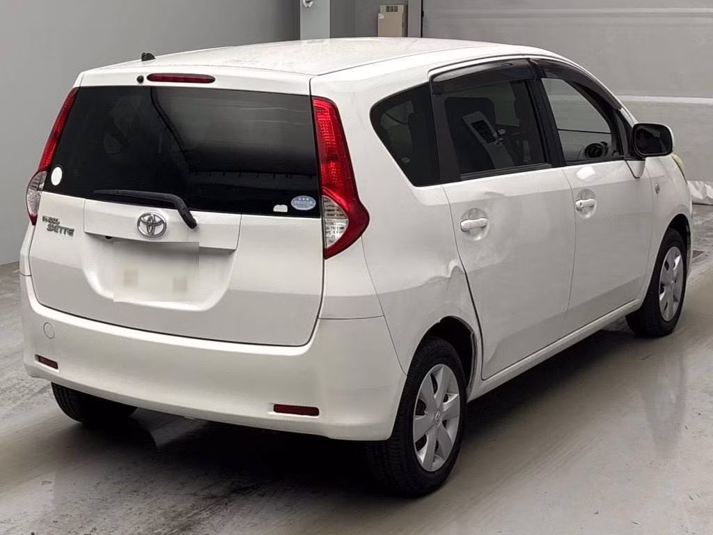 TOYOTA PASSO SETTE