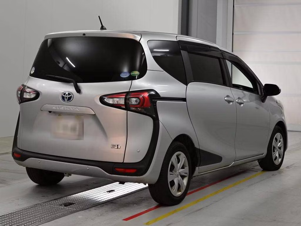 TOYOTA SIENTA