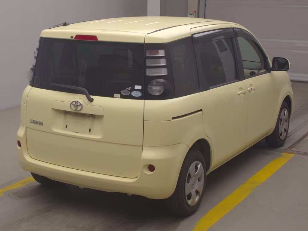 TOYOTA SIENTA