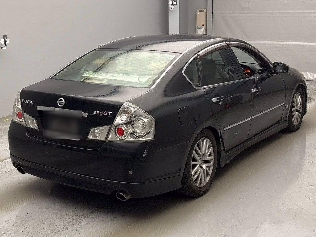 NISSAN FUGA