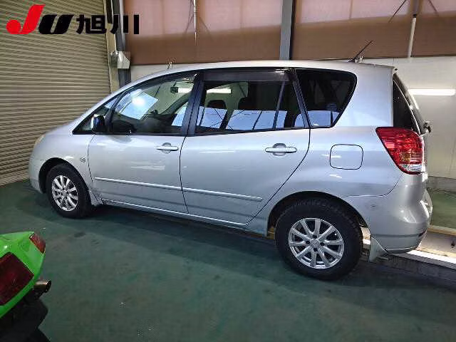 TOYOTA COROLLA SPACIO