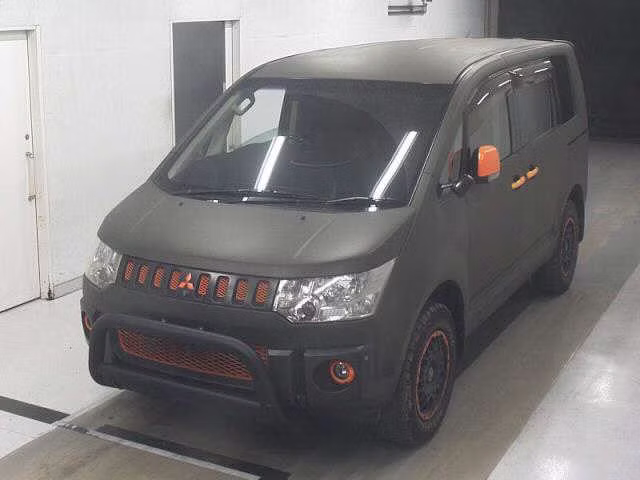 MITSUBISHI DELICA D:5