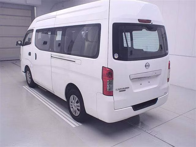 NISSAN NV350 CARAVAN