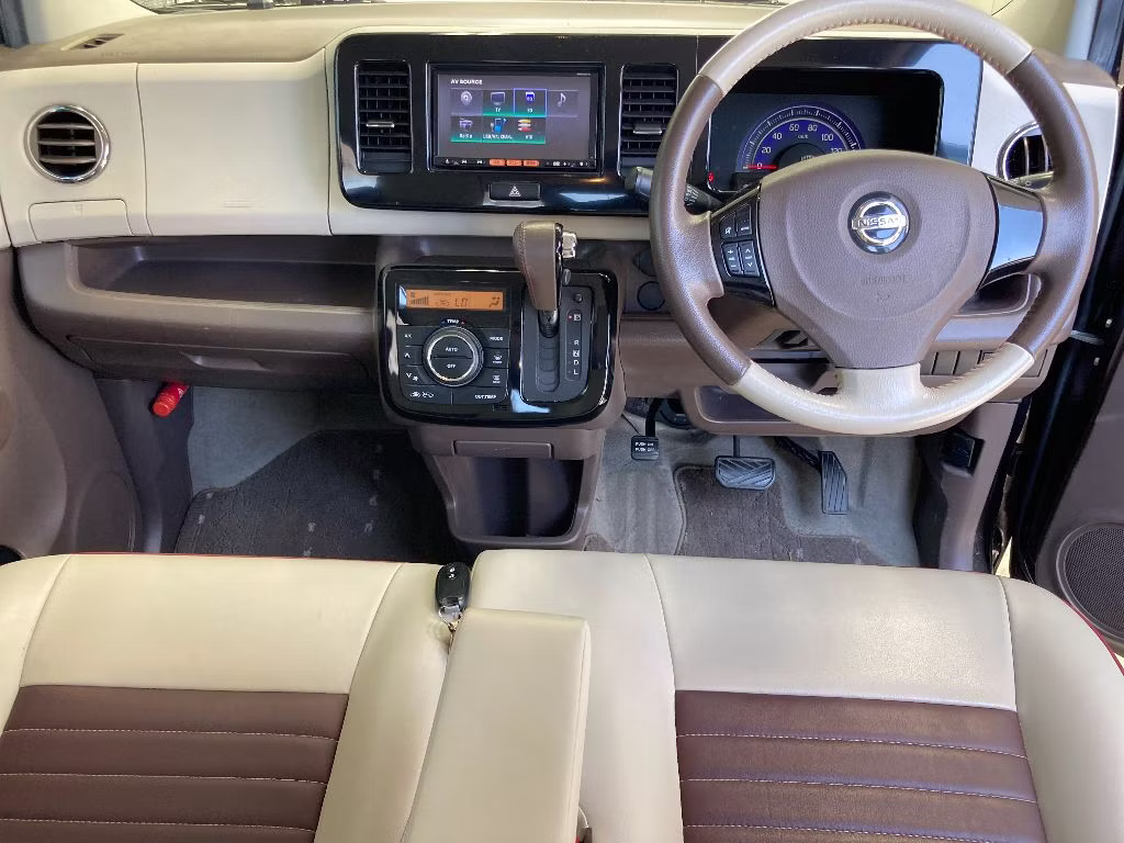 NISSAN MOCO