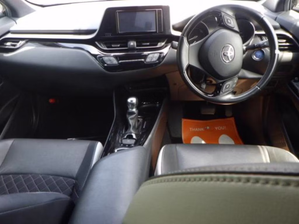 TOYOTA C-HR