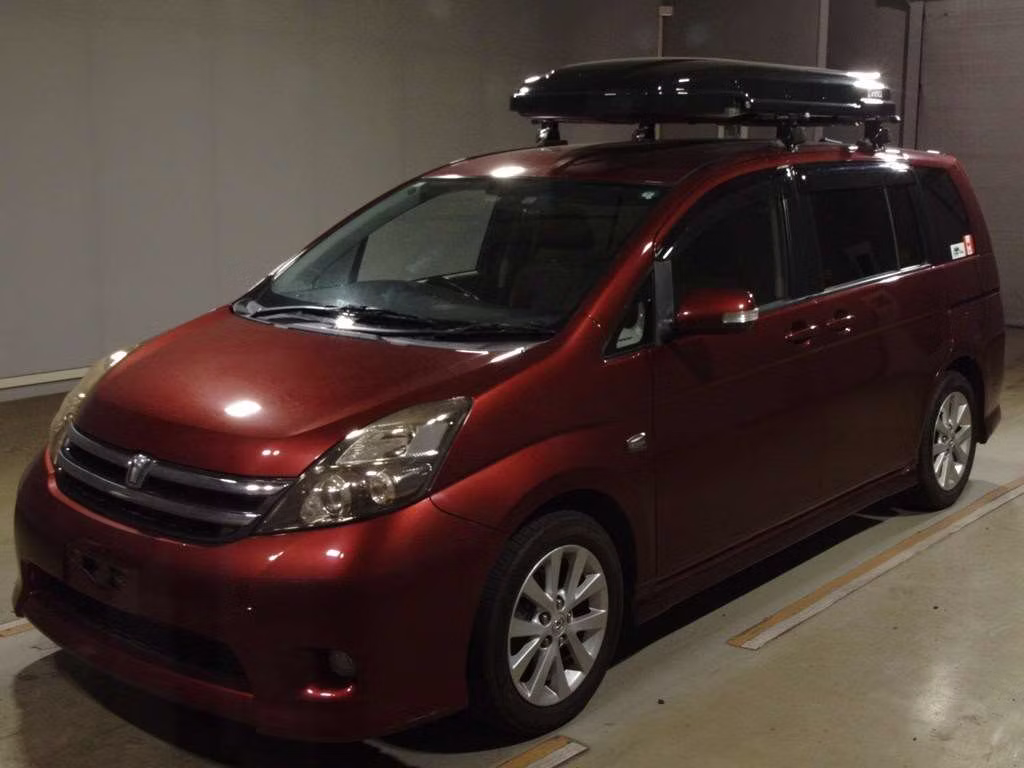 TOYOTA ISIS