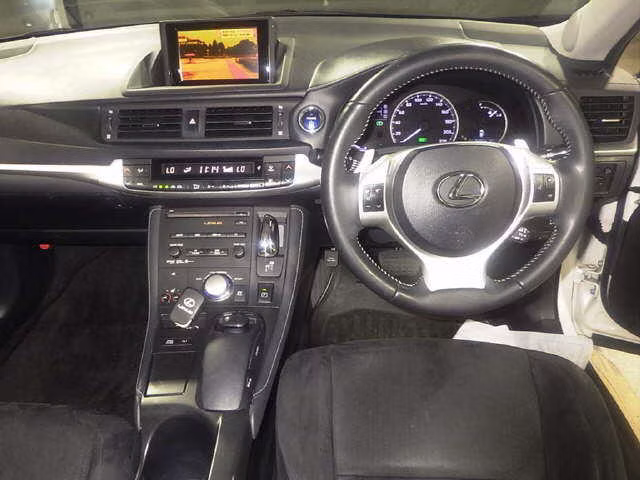 LEXUS CT200H