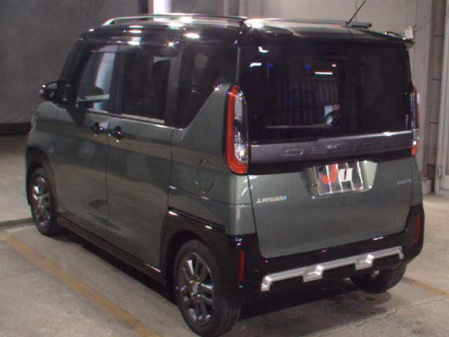 MITSUBISHI DELICA MINI