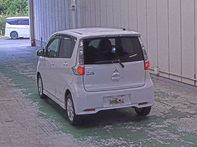 MITSUBISHI EK CUSTOM