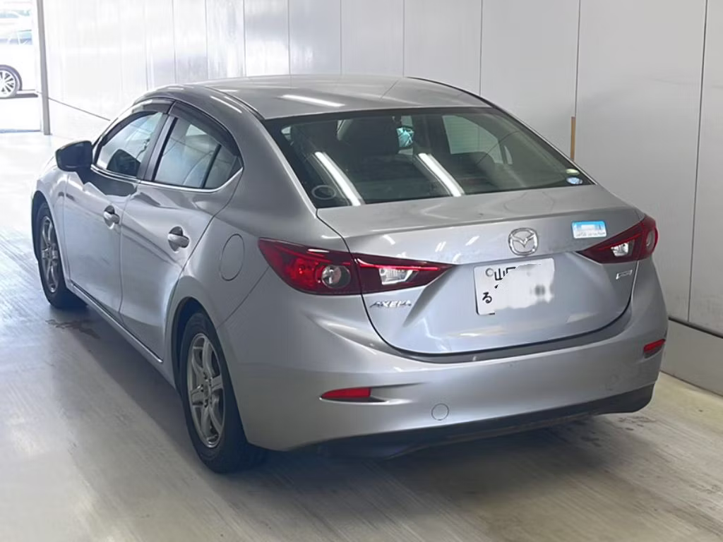 MAZDA AXELA