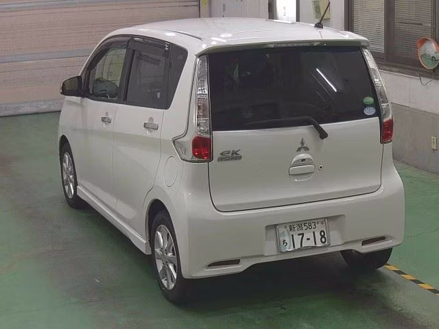 MITSUBISHI EK CUSTOM