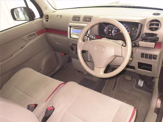 DAIHATSU MOVE CONTE