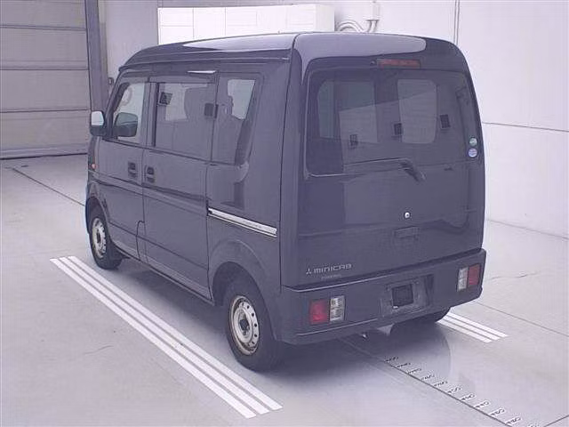 MITSUBISHI MINICAB