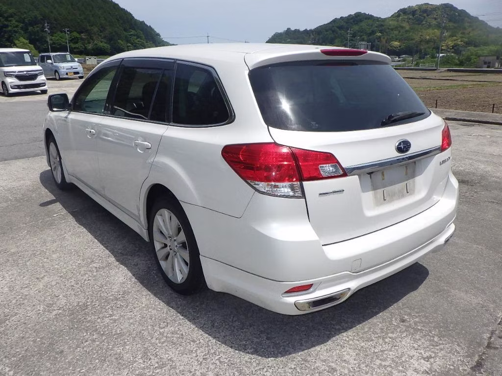 SUBARU LEGACY