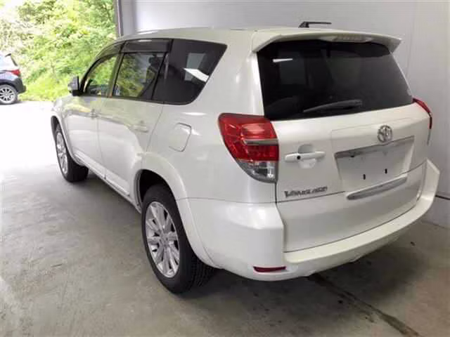 TOYOTA VANGUARD